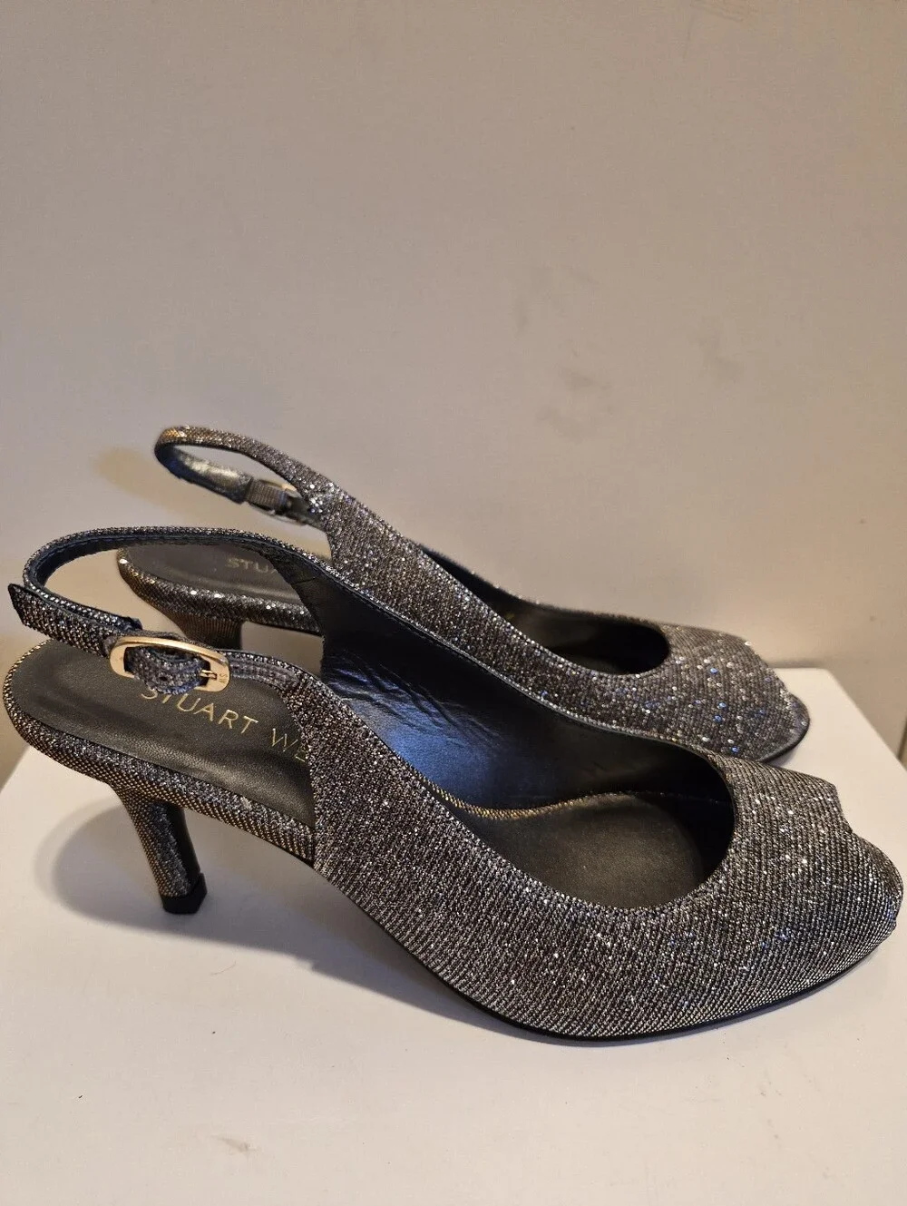 NEW Stuart Weitzman 